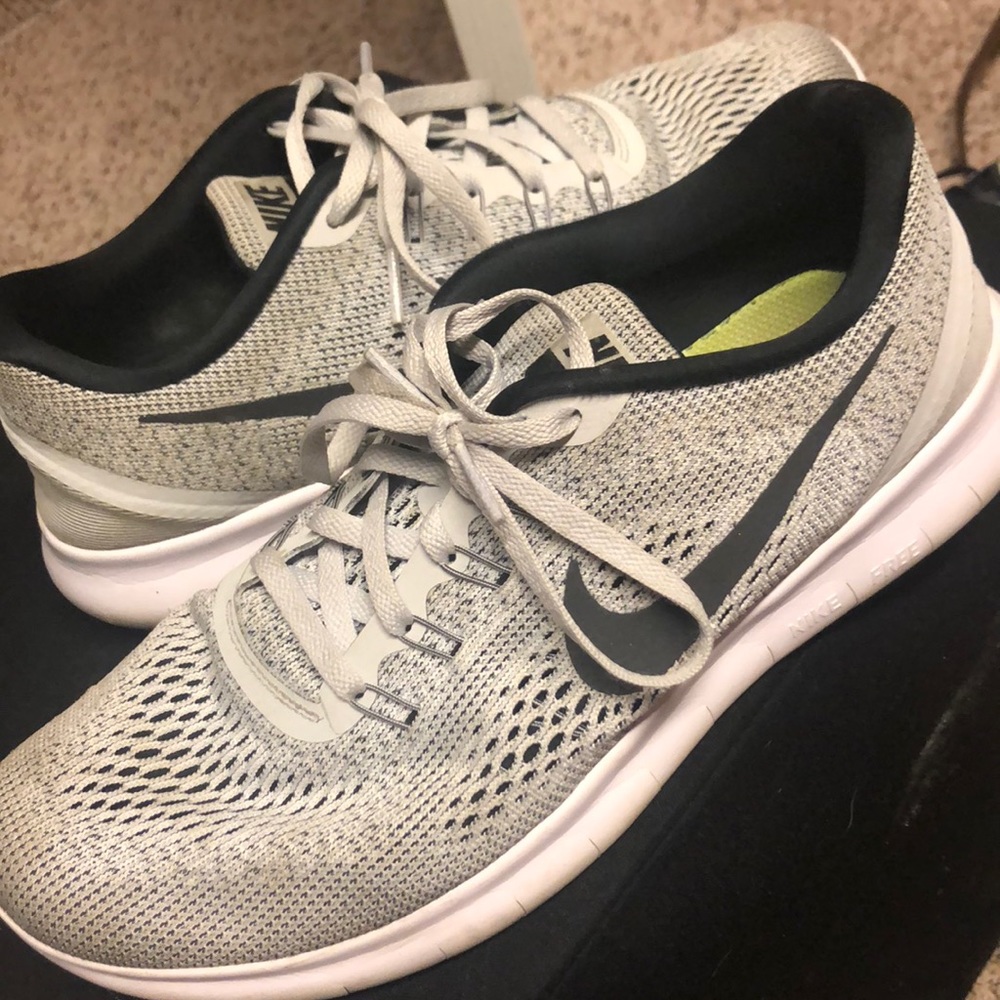 Nike free runs
